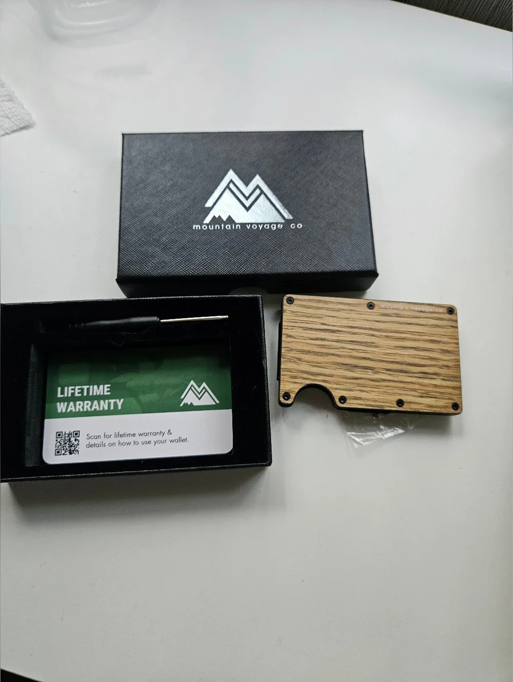 Mountain Voyage Minimalist Wallet for Men & Women - Slim RFID Wallet